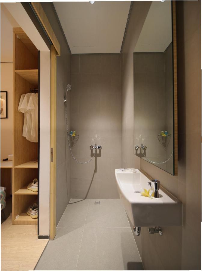 Hotel Cool Living Giacarta Esterno foto