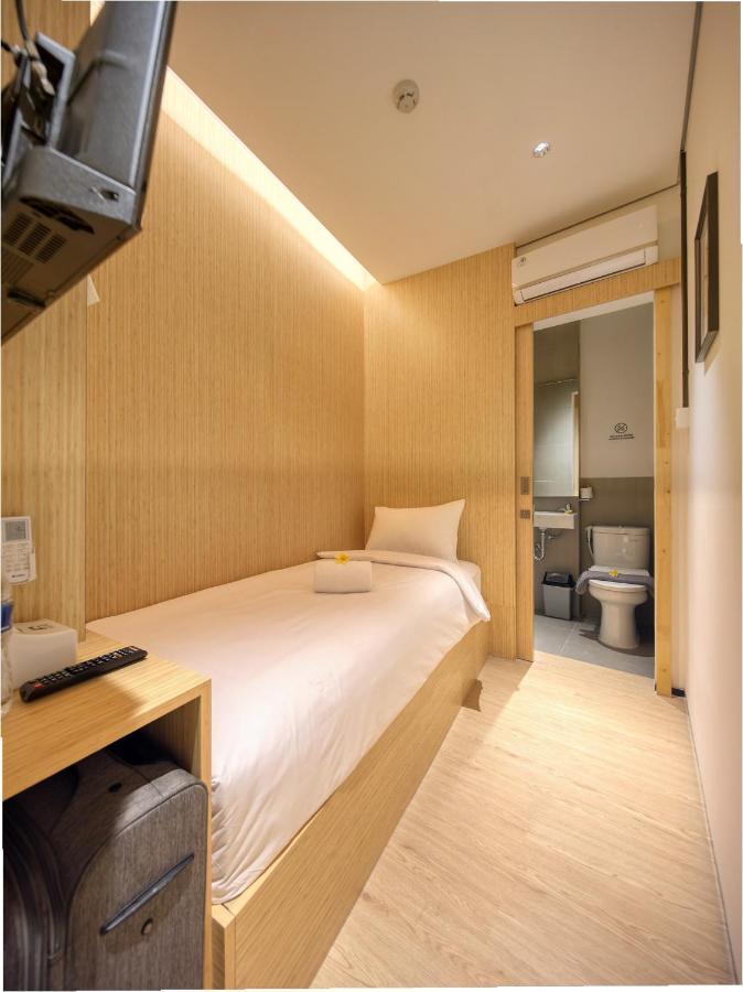 Hotel Cool Living Giacarta Esterno foto